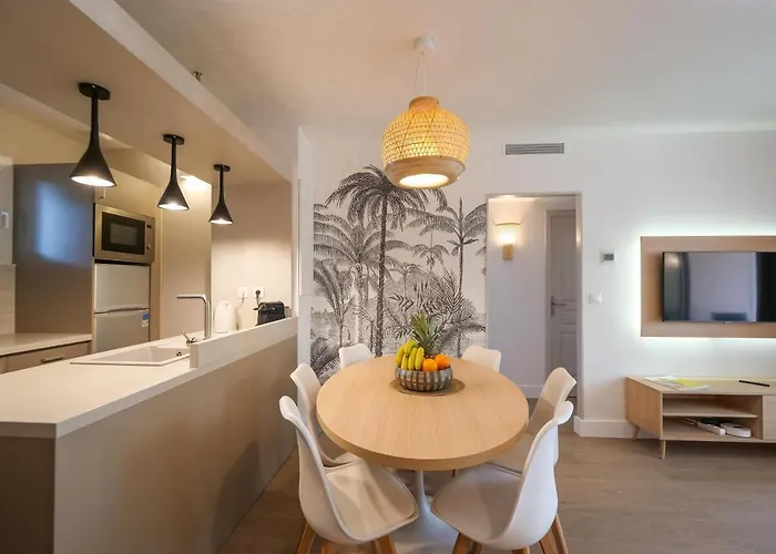 Soir D Ete Proche Et Tropez Ix *